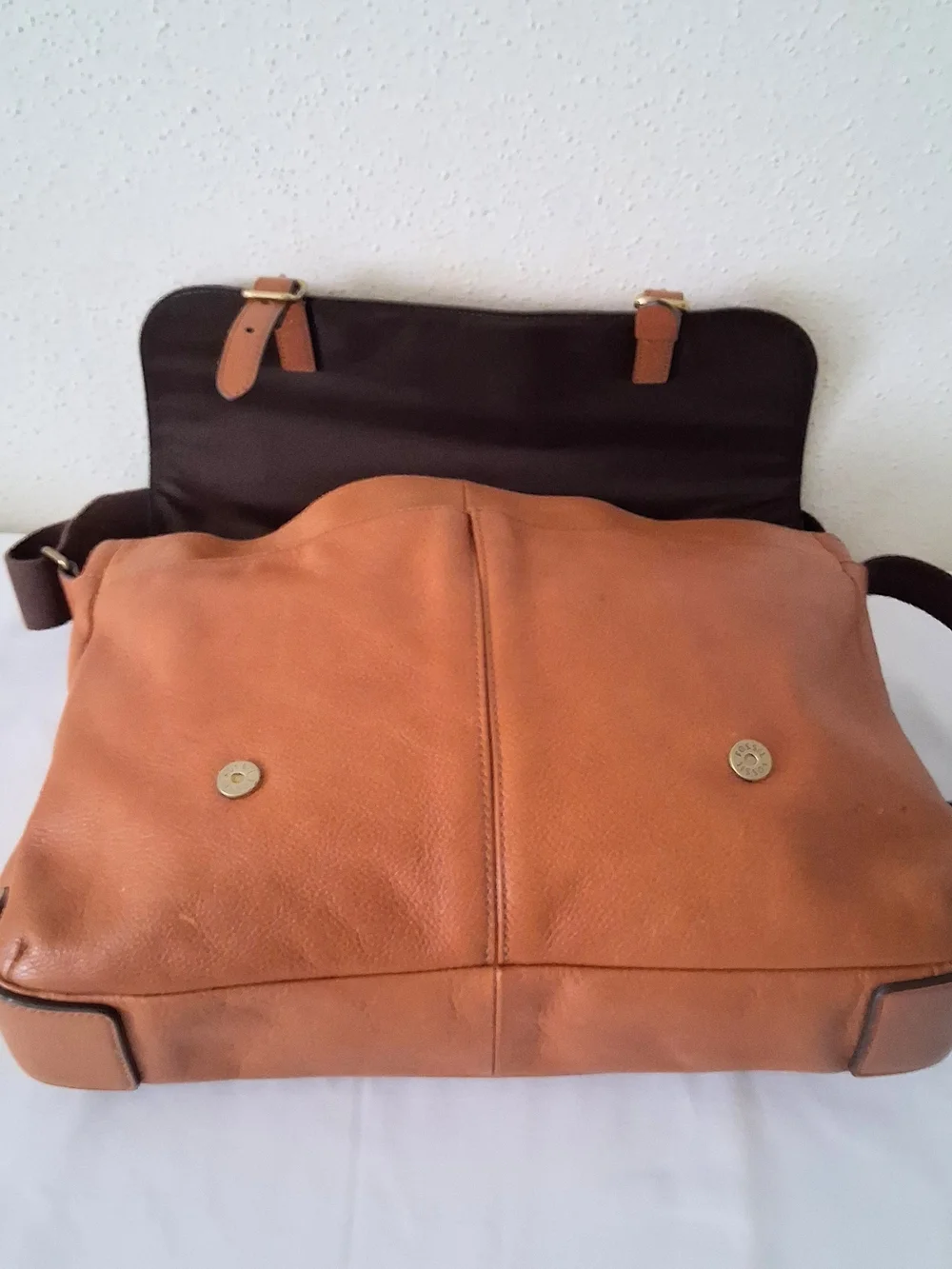 Fossil Cognac Leather Messenger Bag with Dark Brown Strap
